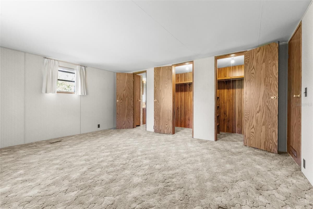 4605 THOMPSON ROAD — photo 32 of 91