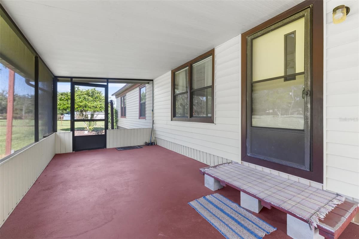 4605 THOMPSON ROAD — photo 17 of 91