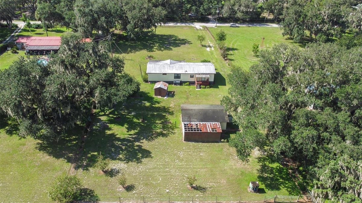 4605 THOMPSON ROAD — photo 79 of 91