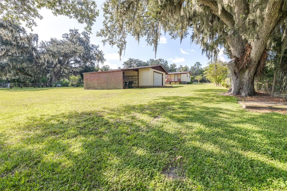 4605 THOMPSON ROAD — photo 55 of 91