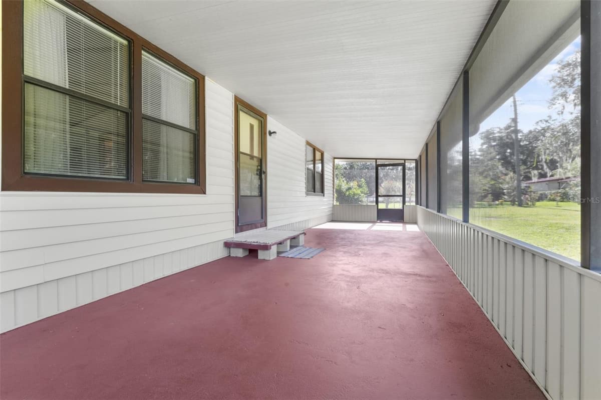 4605 THOMPSON ROAD — photo 16 of 91