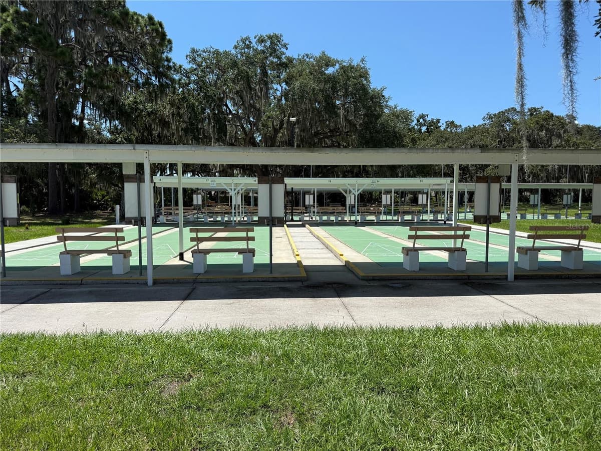 3911 CLUB CIRCLE — photo 21 of 30