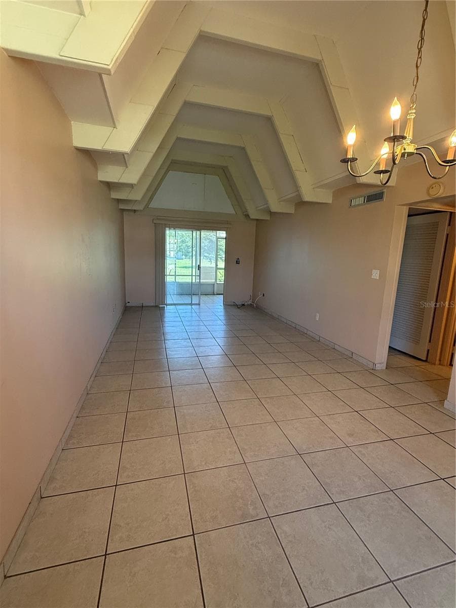 3911 CLUB CIRCLE — photo 4 of 30