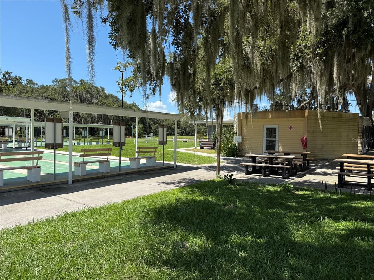 3911 CLUB CIRCLE — photo 27 of 30