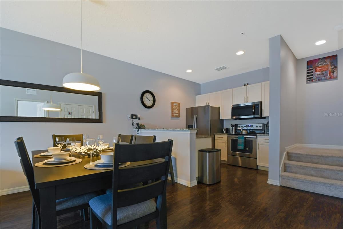 8927 SHINE DRIVE — photo 22 of 41