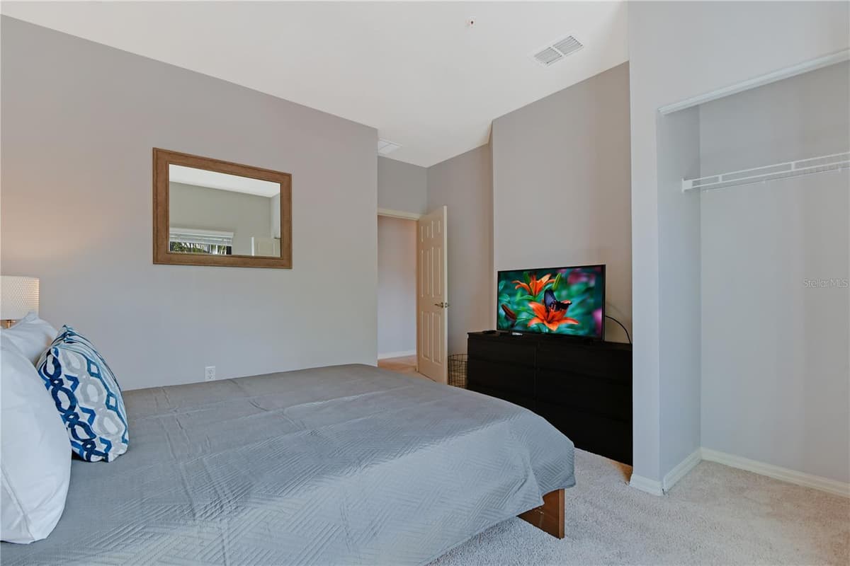 8927 SHINE DRIVE — photo 35 of 41