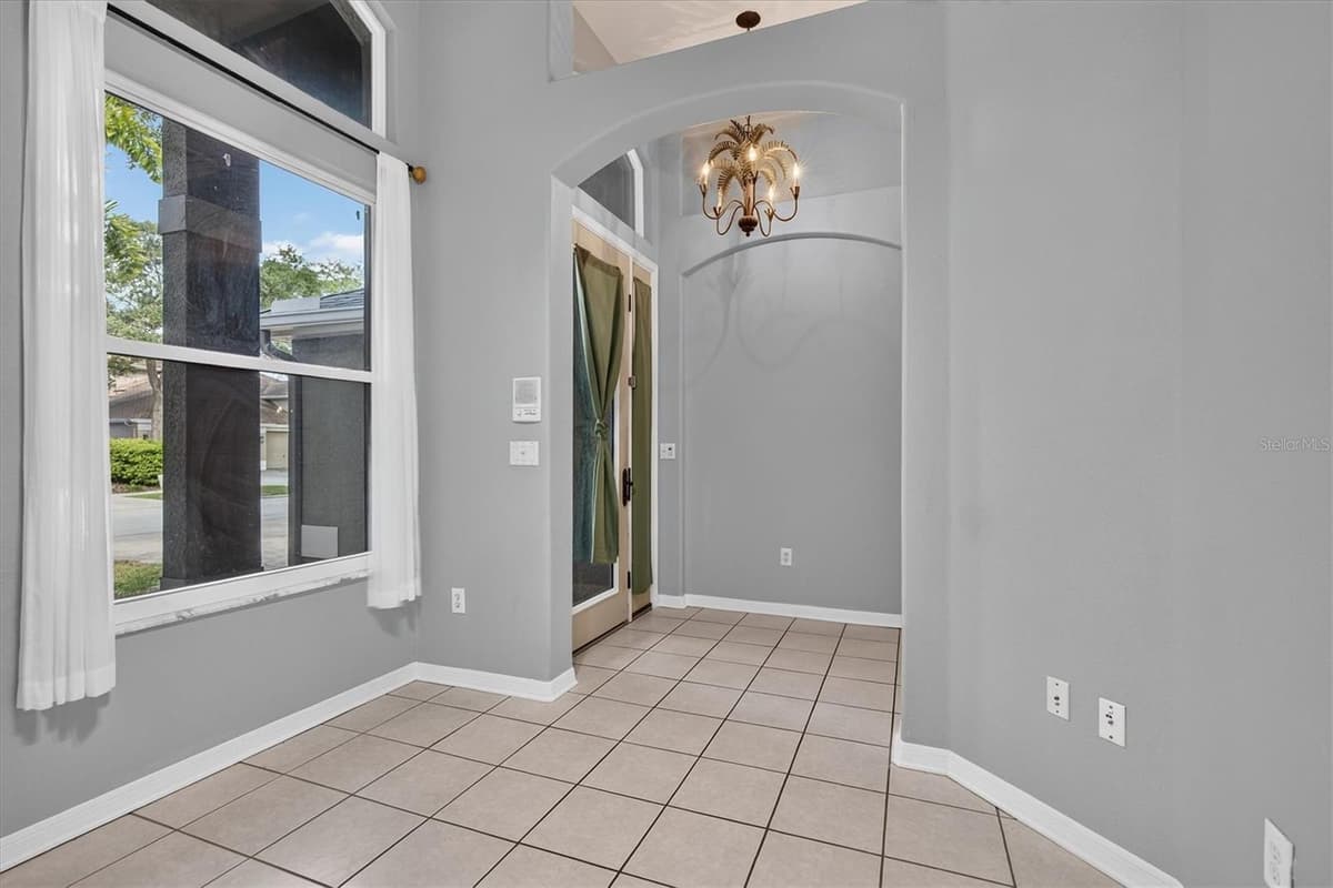 1809 LONGVIEW LANE — photo 8 of 68
