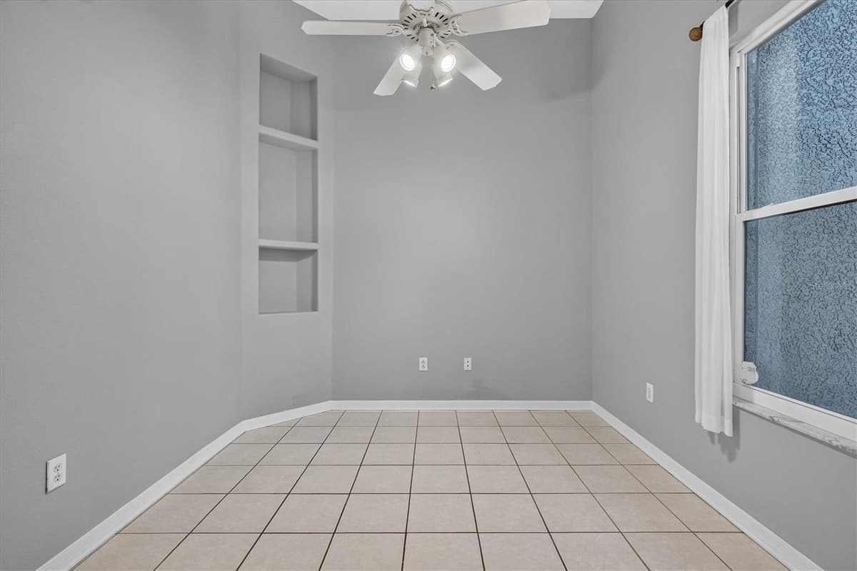 1809 LONGVIEW LANE — photo 7 of 68