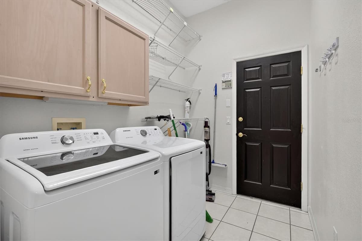 1809 LONGVIEW LANE — photo 41 of 68