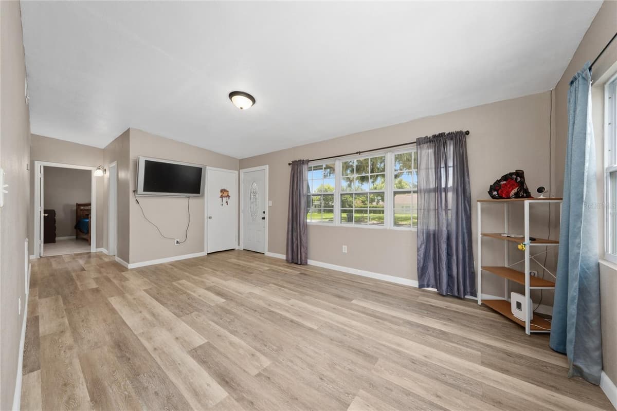 2030 MILTON STREET — photo 10 of 29