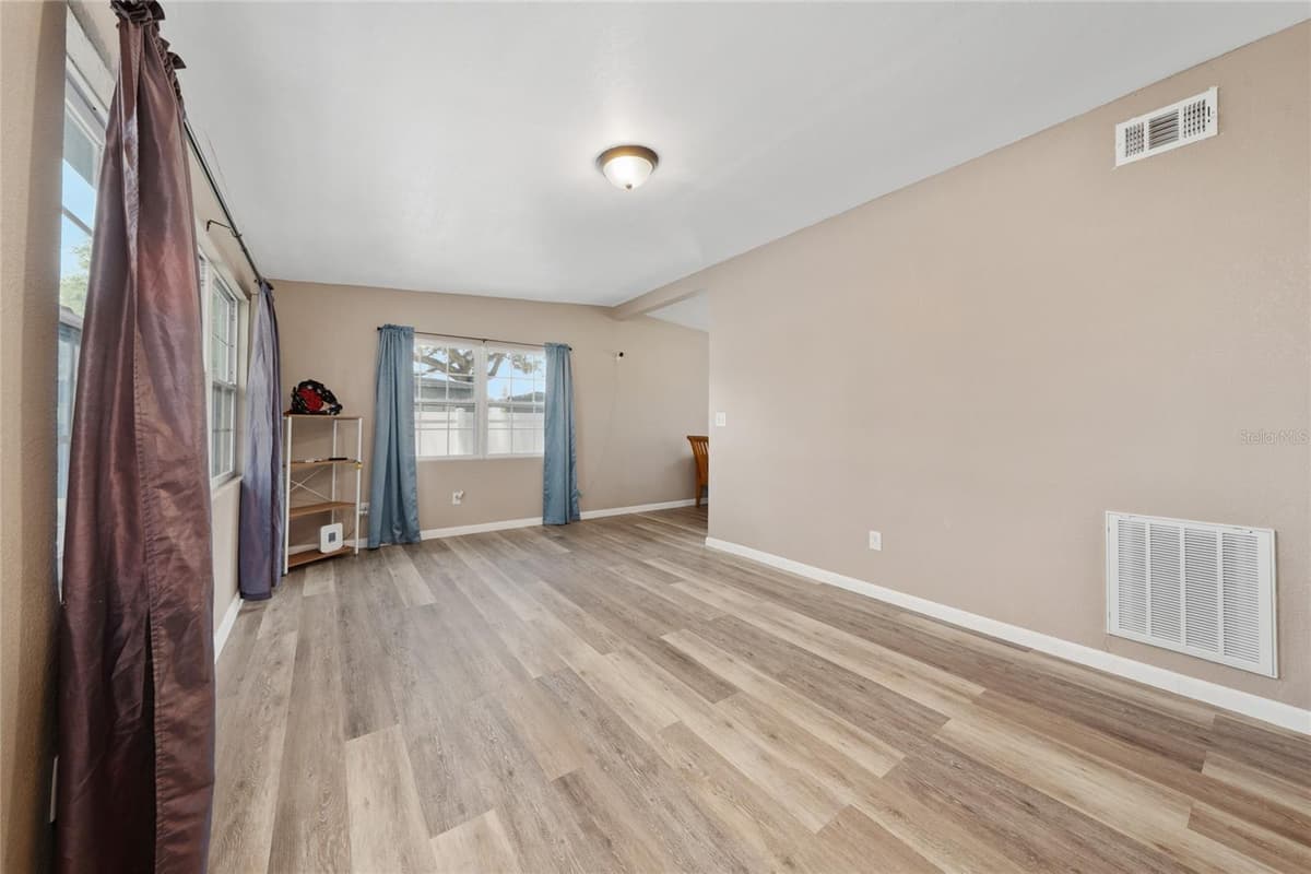 2030 MILTON STREET — photo 8 of 29