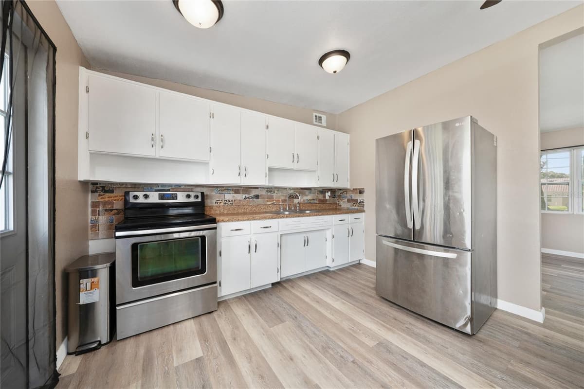 2030 MILTON STREET — photo 12 of 29
