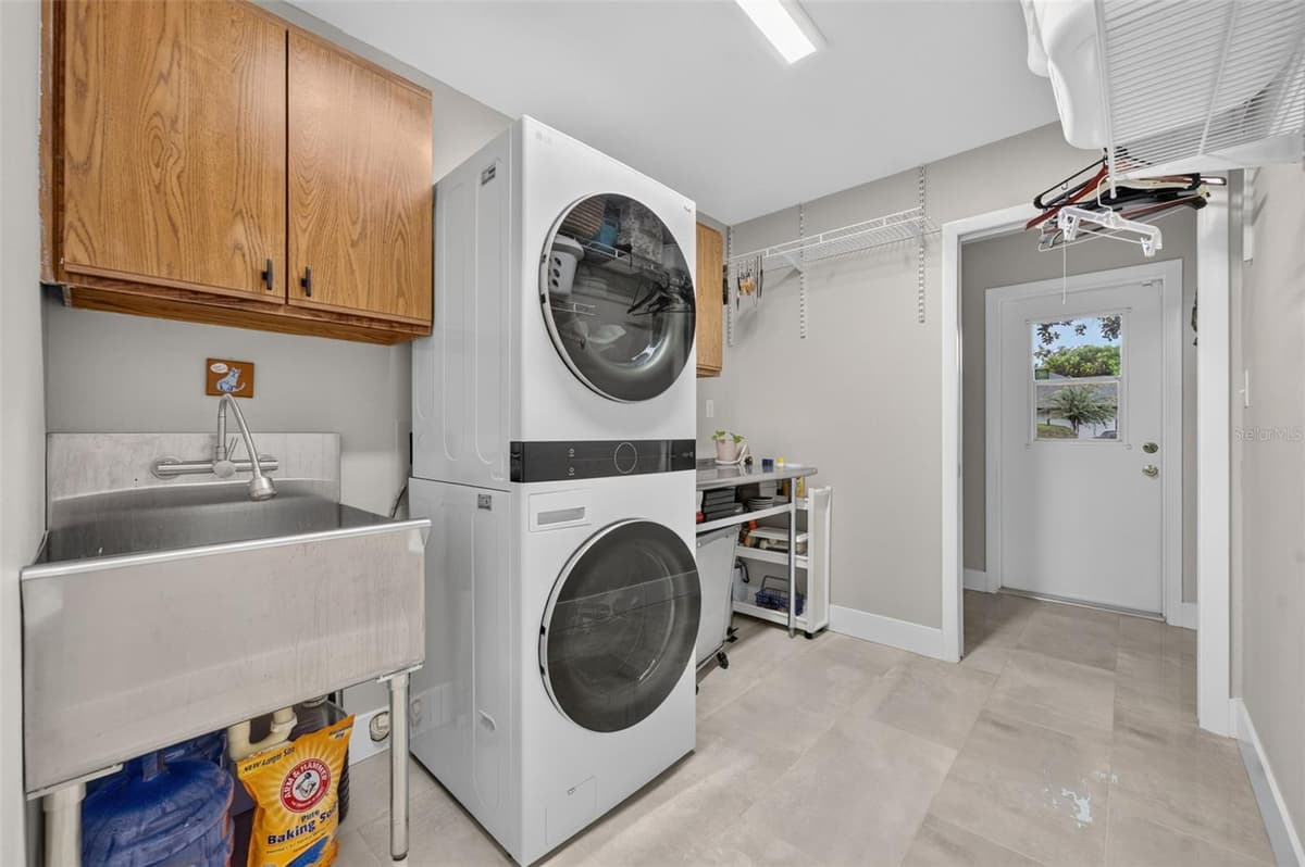 1281 WELLINGTON TERRACE — photo 46 of 70