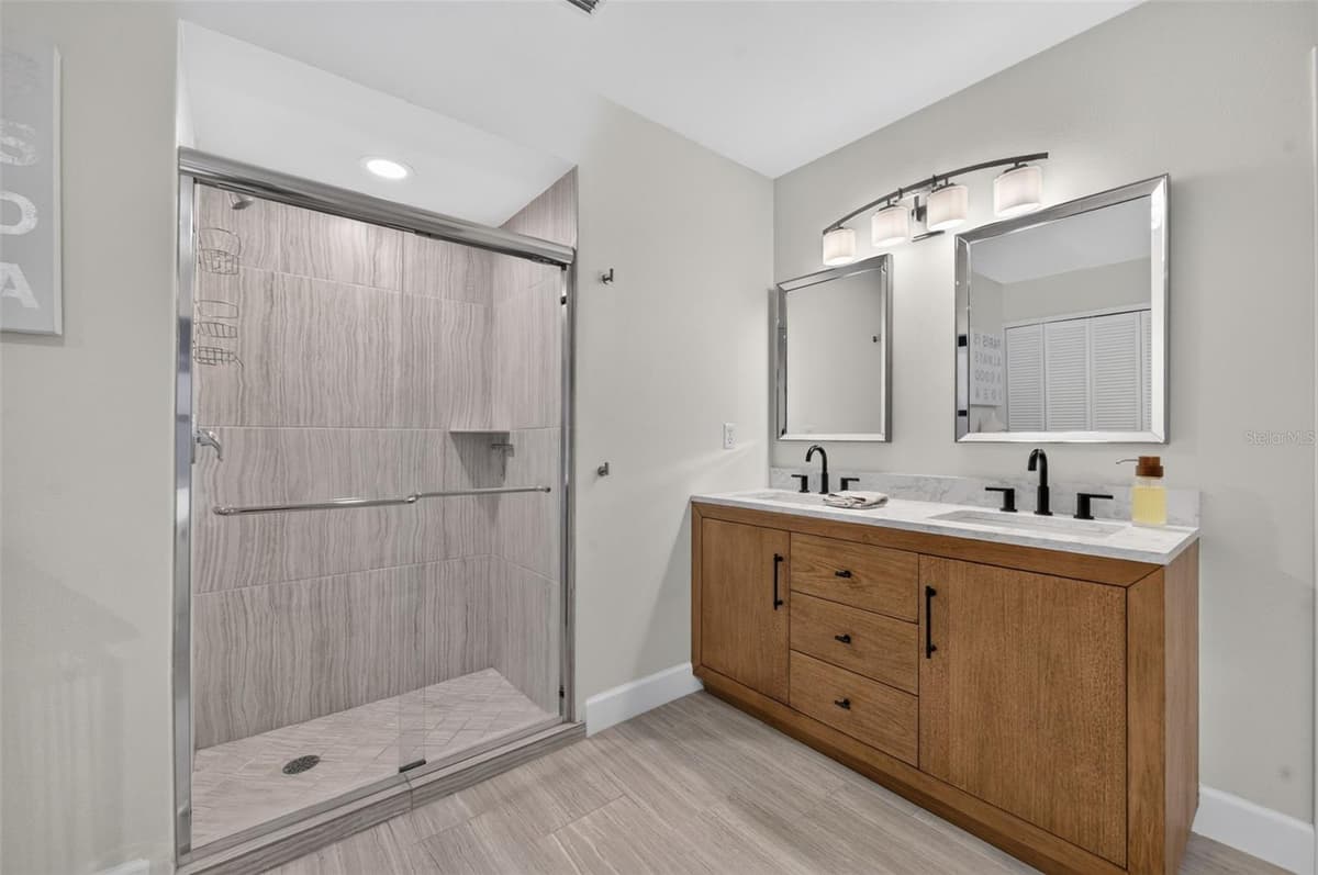 1281 WELLINGTON TERRACE — photo 38 of 70