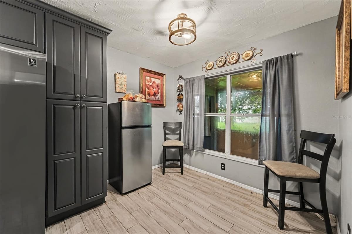 2405 ABALONE BOULEVARD — photo 12 of 27