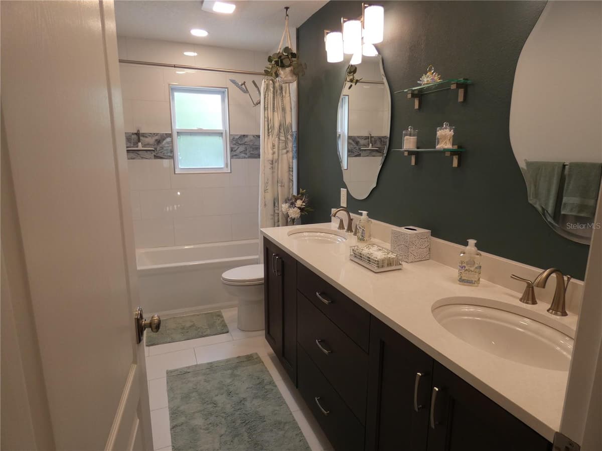 14632 BRADDOCK OAK DRIVE — photo 20 of 33