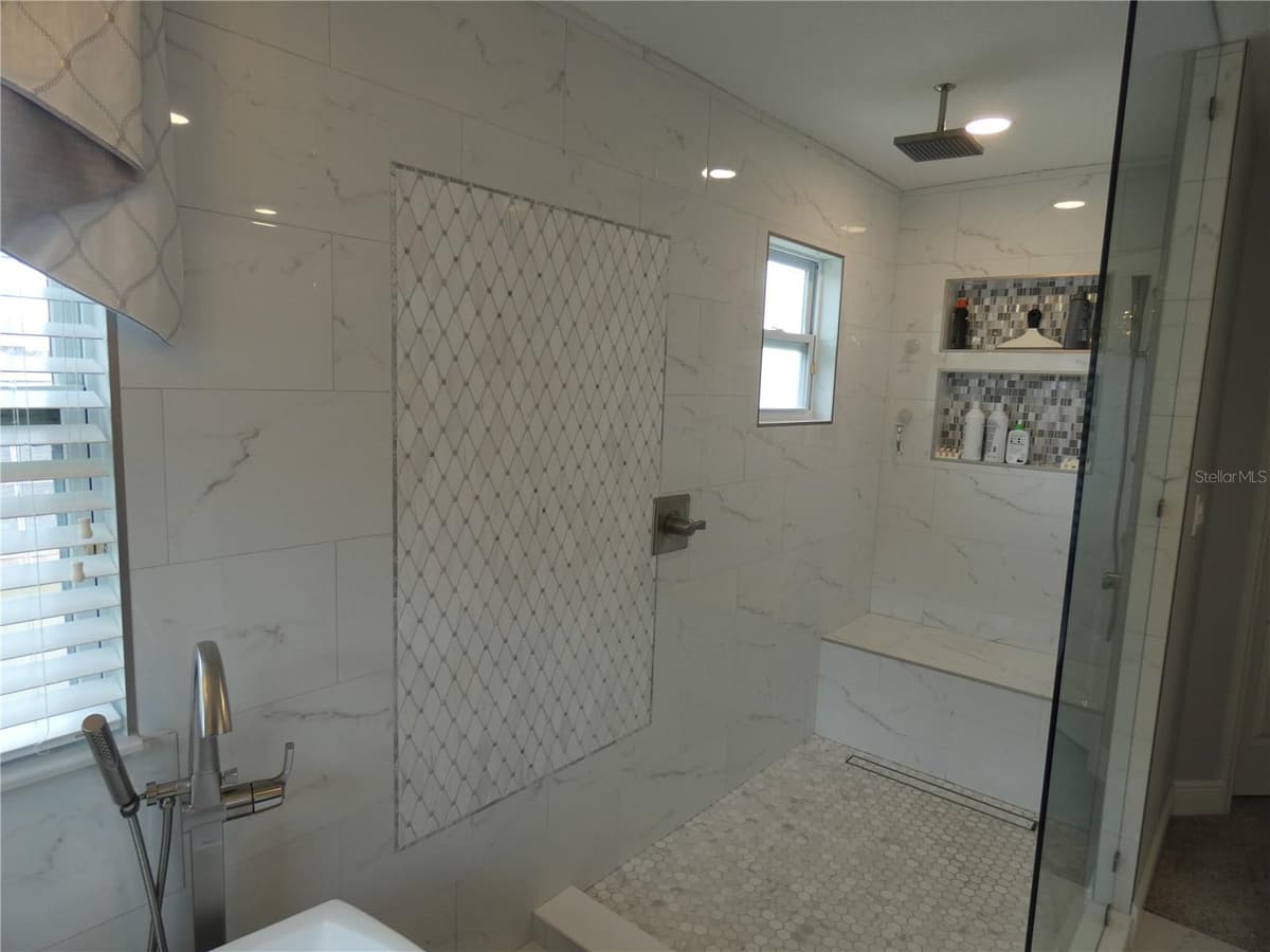 14632 BRADDOCK OAK DRIVE — photo 19 of 33