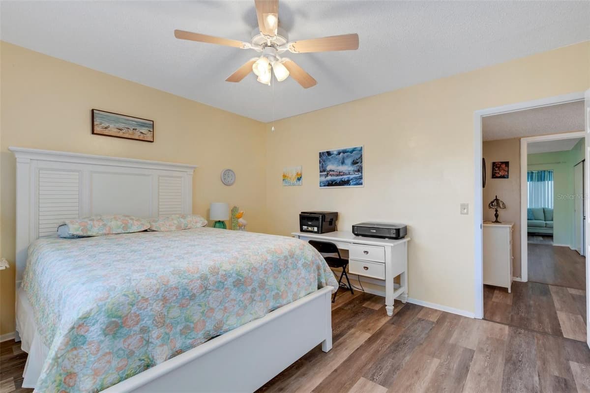 2401 ECUADORIAN WAY — photo 31 of 56