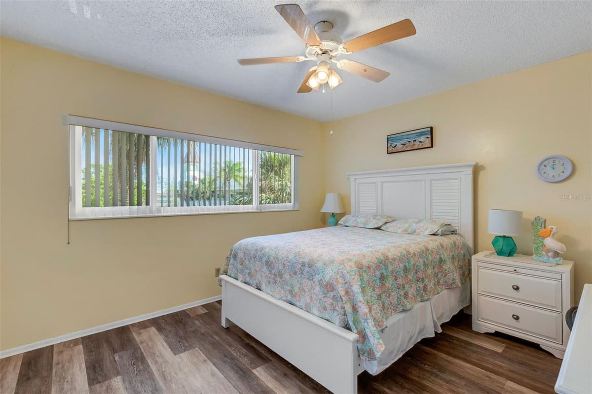 2401 ECUADORIAN WAY — photo 30 of 56
