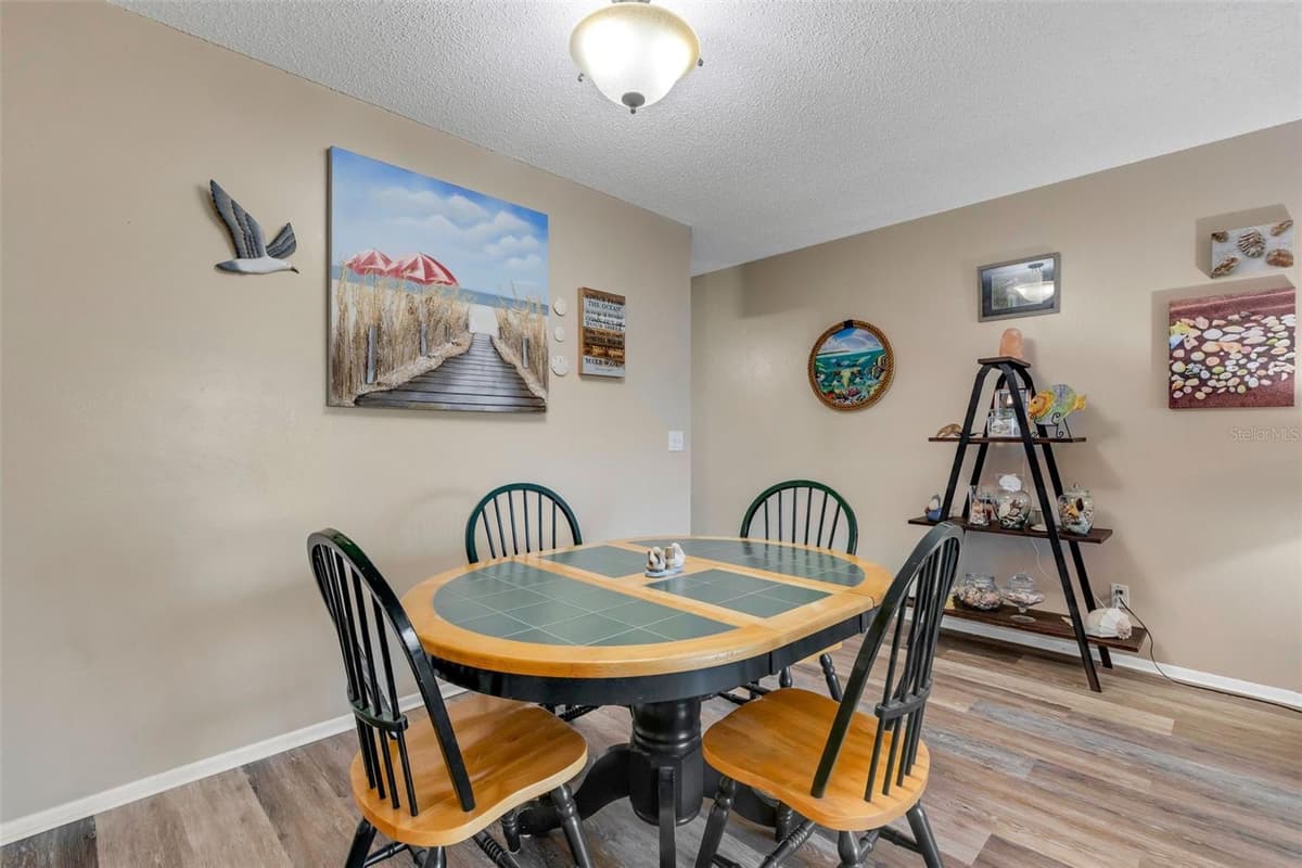 2401 ECUADORIAN WAY — photo 10 of 56