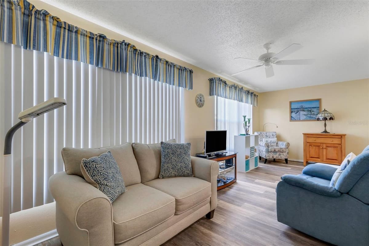 2401 ECUADORIAN WAY — photo 24 of 56