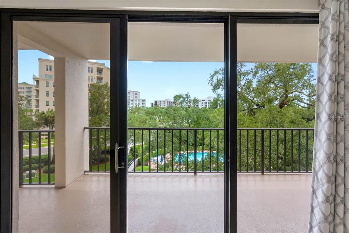 150 BELLEVIEW BOULEVARD — photo 18 of 43
