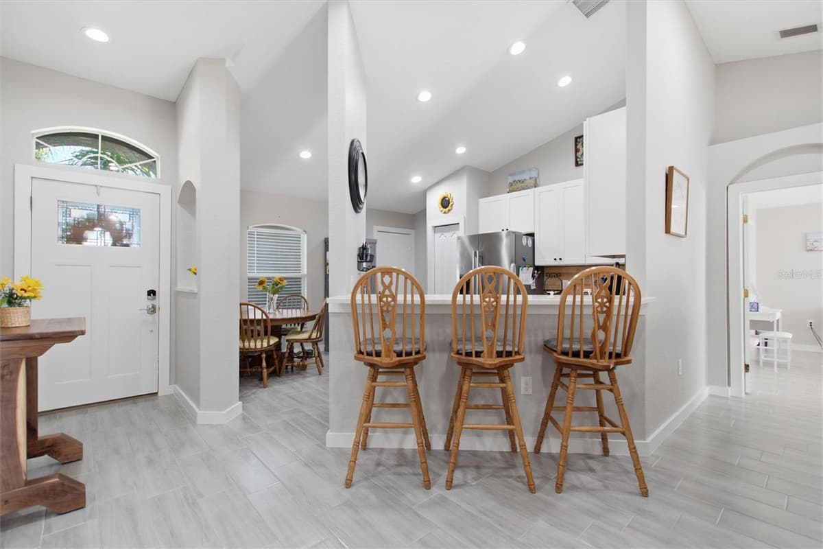 8279 WESTMONT TERRACE DRIVE — photo 17 of 48