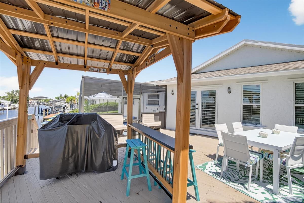 5016 MANGROVE POINT ROAD — photo 33 of 44