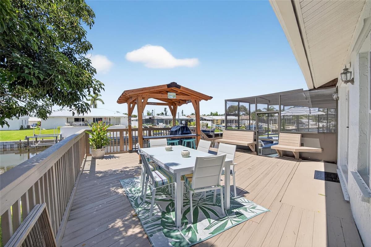 5016 MANGROVE POINT ROAD — photo 32 of 44