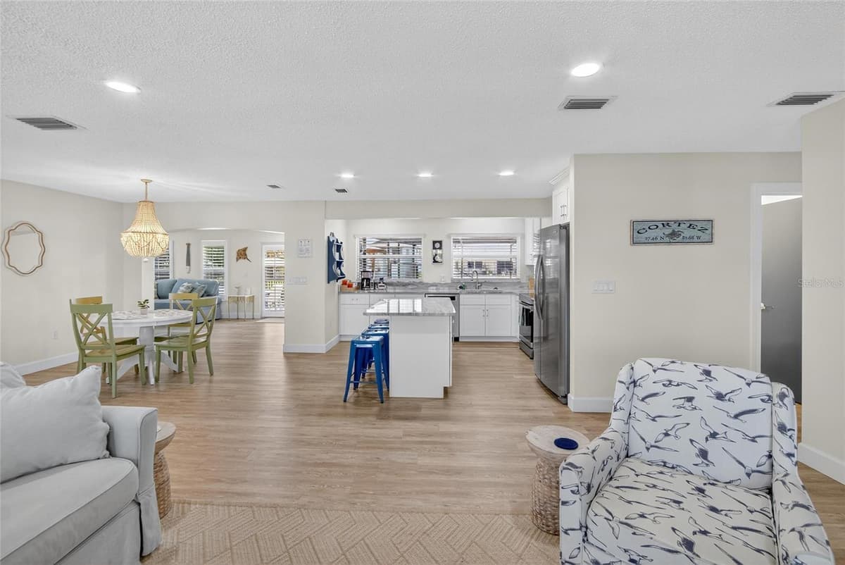 5016 MANGROVE POINT ROAD — photo 5 of 44