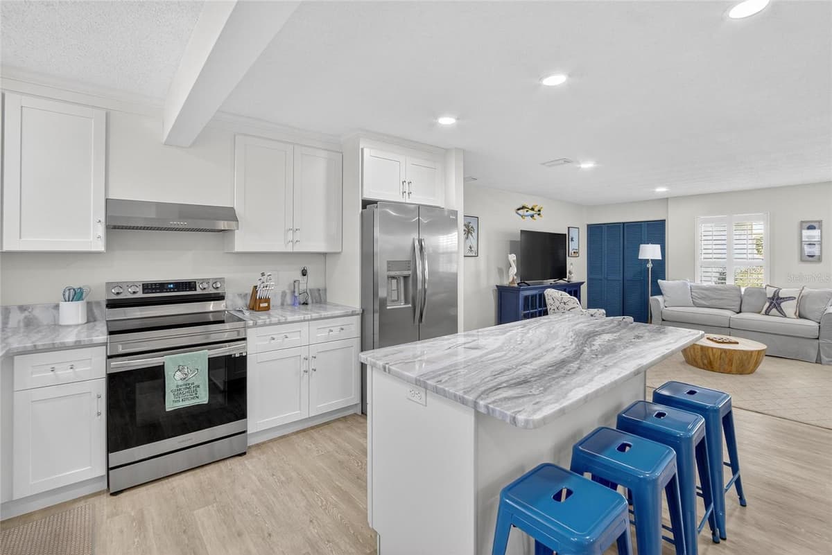 5016 MANGROVE POINT ROAD — photo 8 of 44