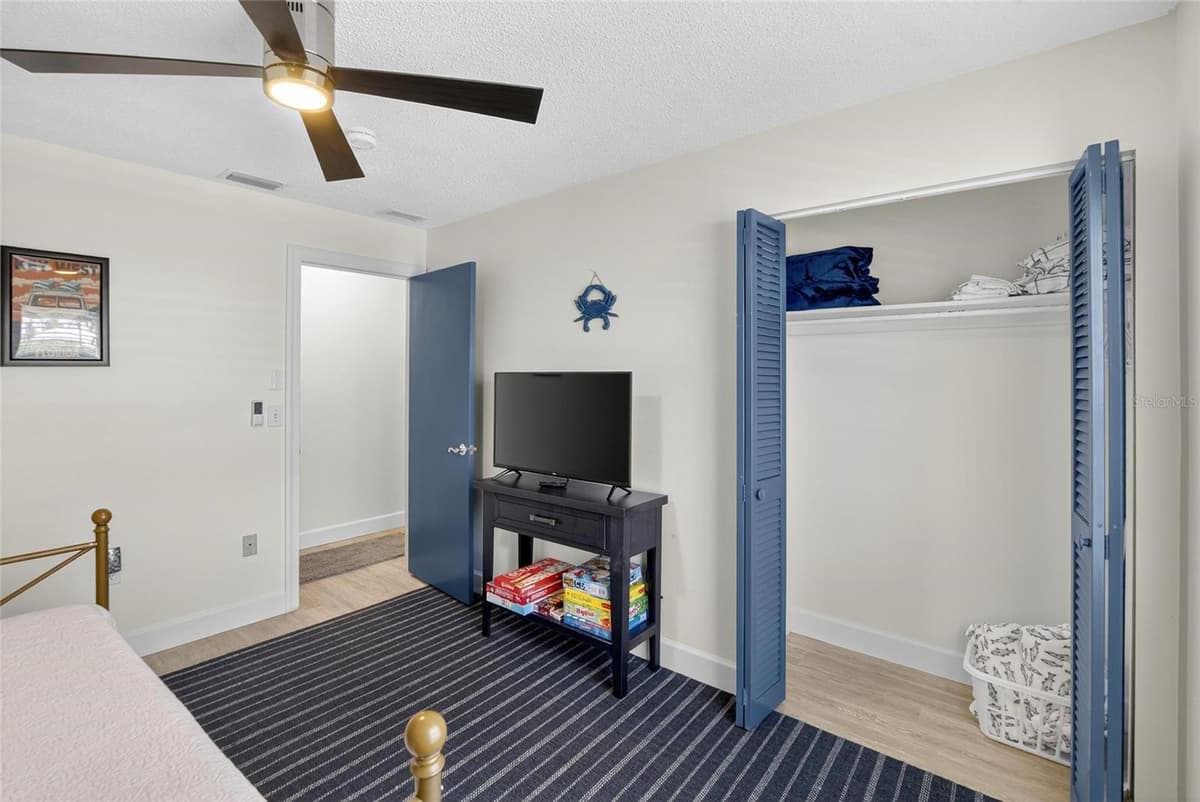 5016 MANGROVE POINT ROAD — photo 30 of 44