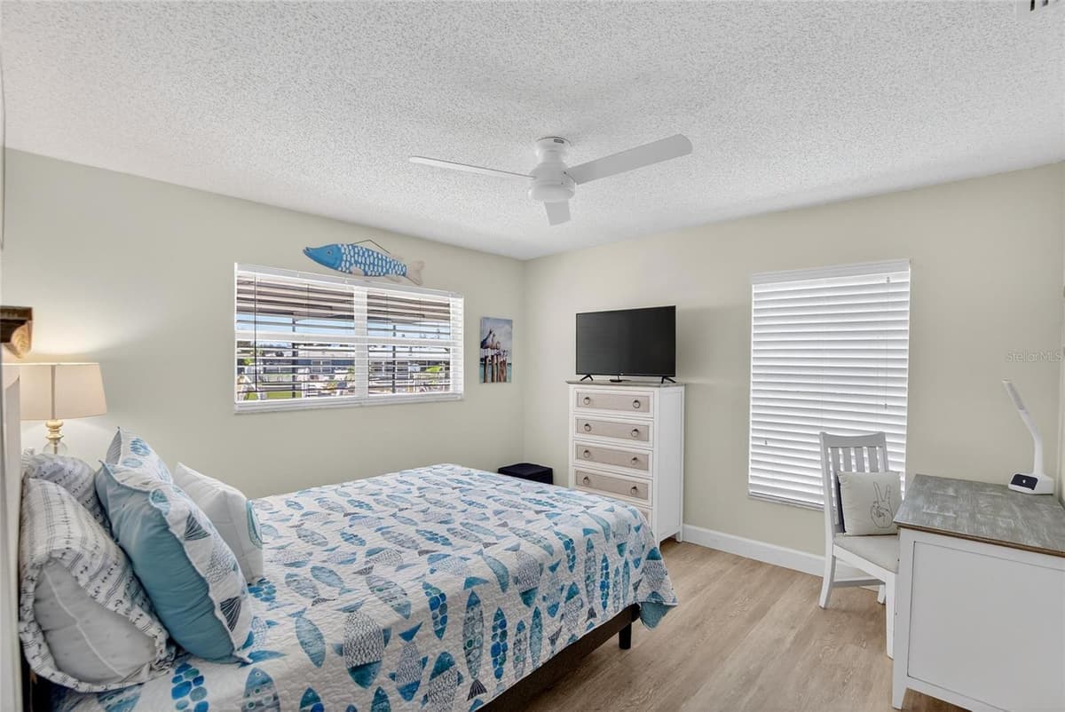 5016 MANGROVE POINT ROAD — photo 22 of 44
