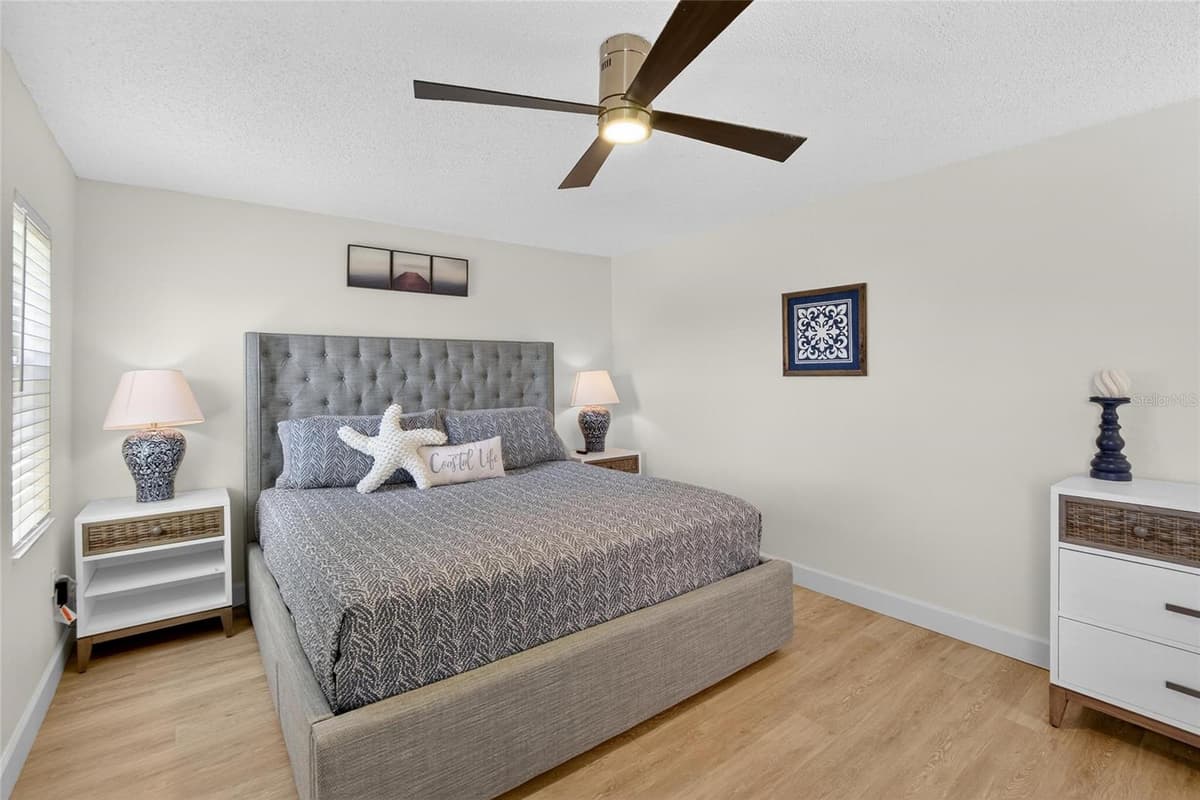 5016 MANGROVE POINT ROAD — photo 18 of 44