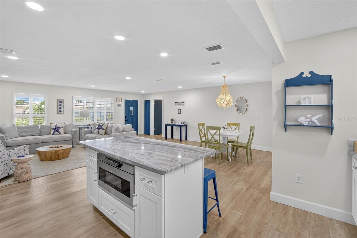 5016 MANGROVE POINT ROAD — photo 6 of 44