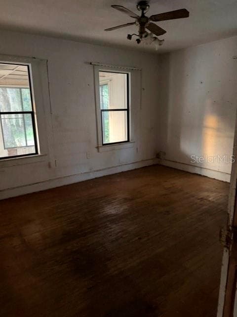 1607 CENTER STREET — photo 5 of 6