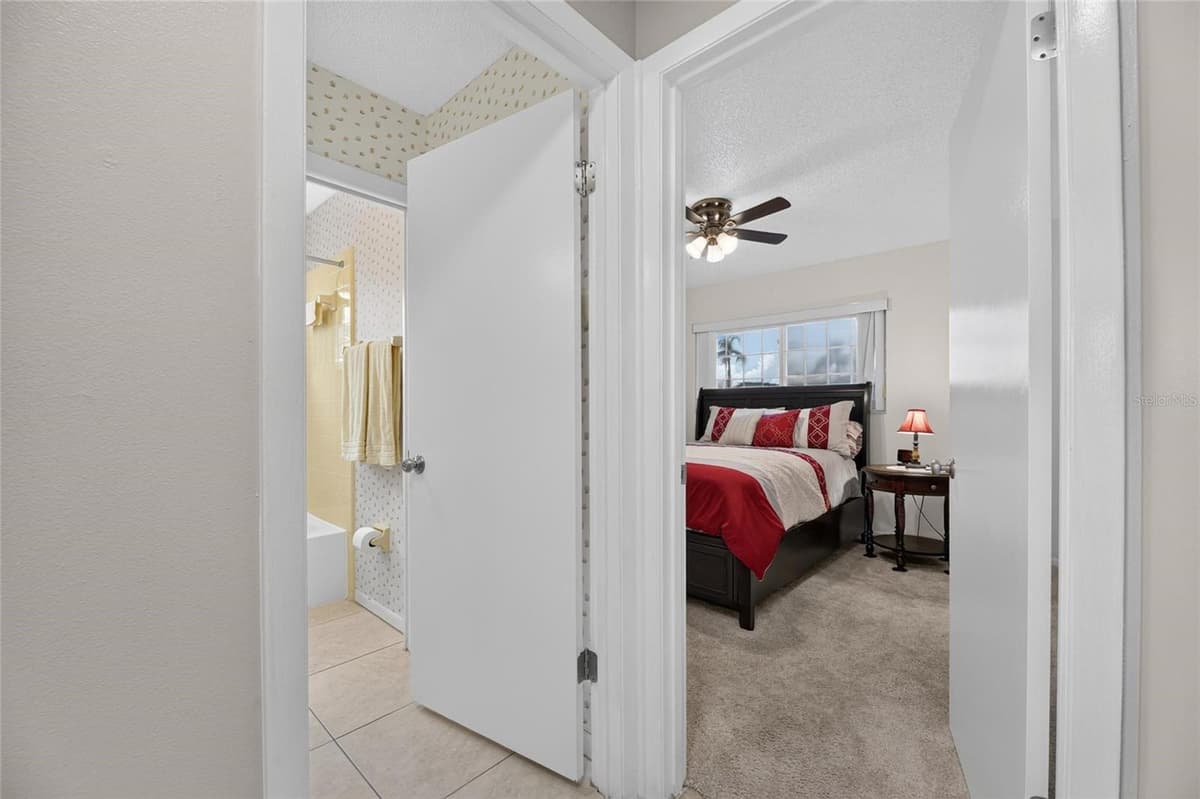 1743 COCO PALM CIRCLE — photo 14 of 39