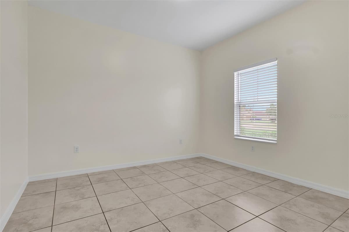 25108 PALISADE ROAD — photo 17 of 27