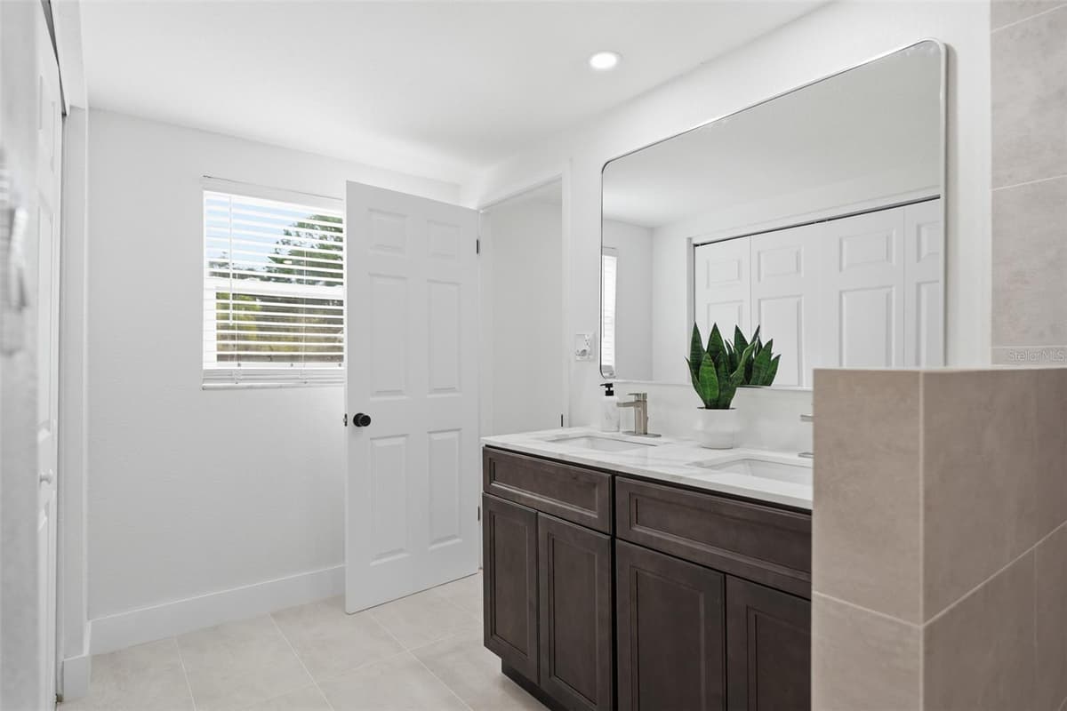 2338 MEADOWBROOK DRIVE — photo 48 of 71