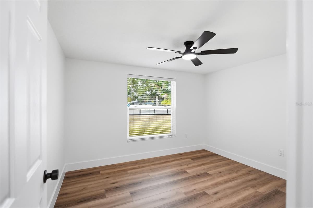 2338 MEADOWBROOK DRIVE — photo 33 of 71