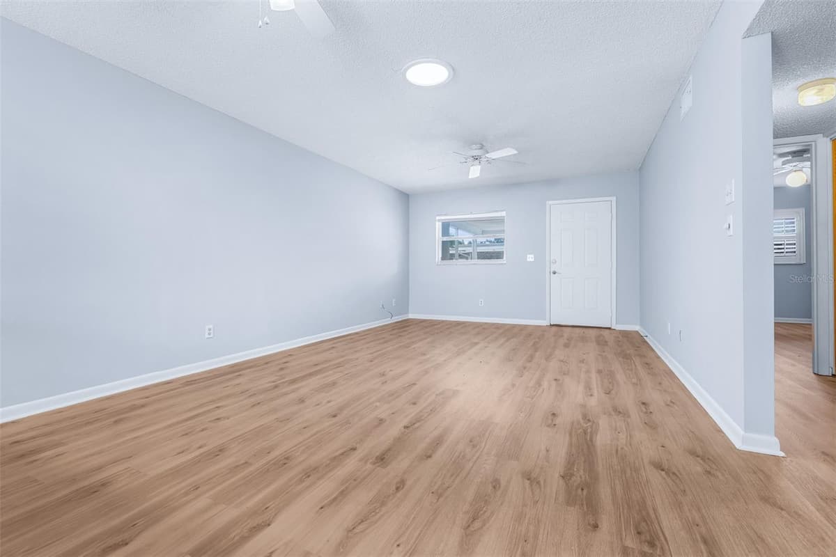 13940 ANONA HEIGHTS DRIVE — photo 10 of 31