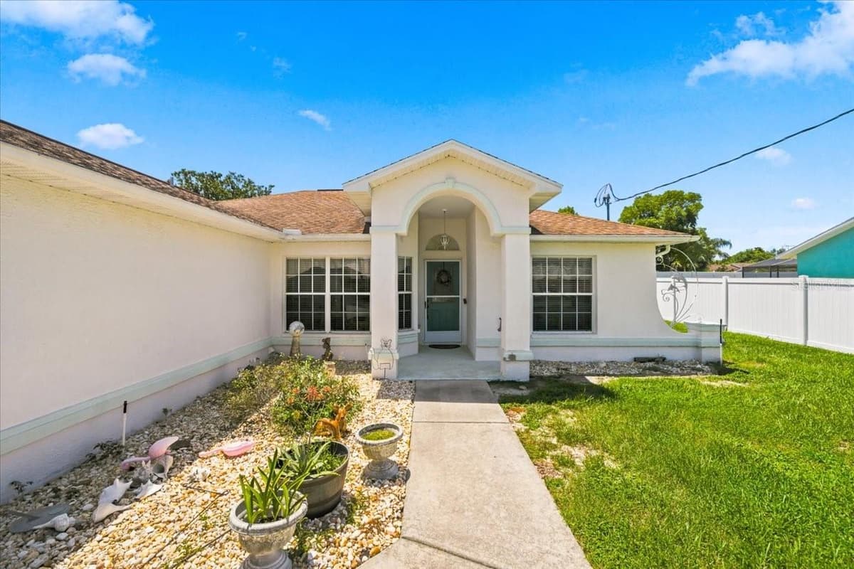 10432 GATLING STREET — photo 4 of 44