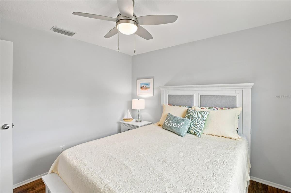 864 FRANKLIN CIRCLE — photo 18 of 33