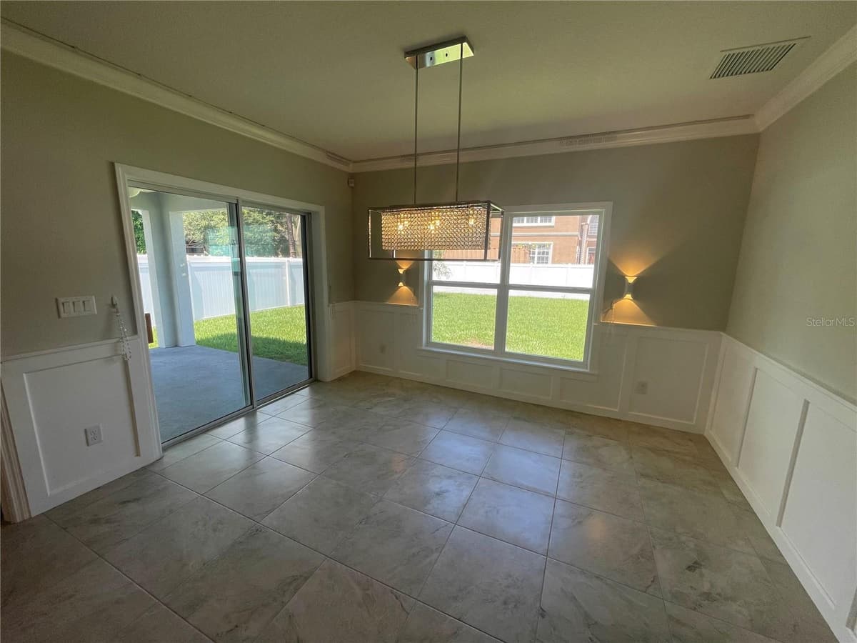 232 CLAYTON STREET — photo 17 of 38