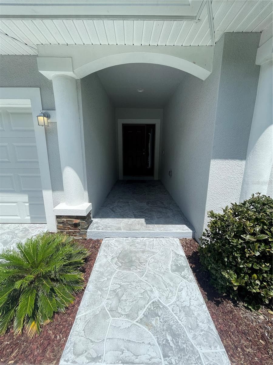232 CLAYTON STREET — photo 2 of 38