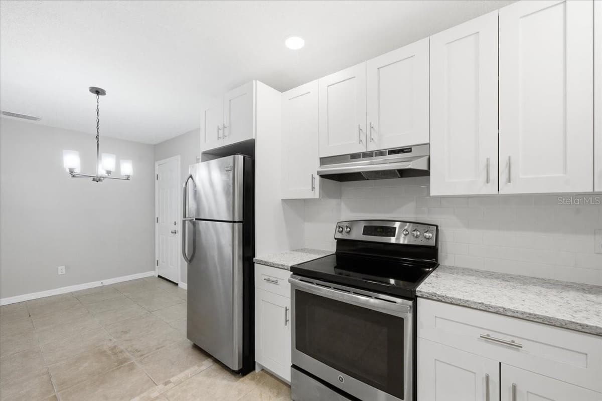 1528 MADISON AVENUE — photo 11 of 39
