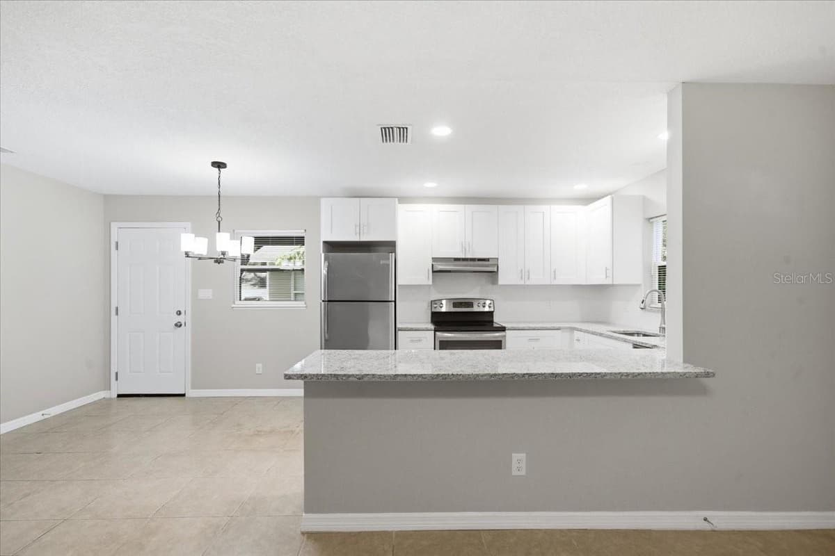 1528 MADISON AVENUE — photo 6 of 39