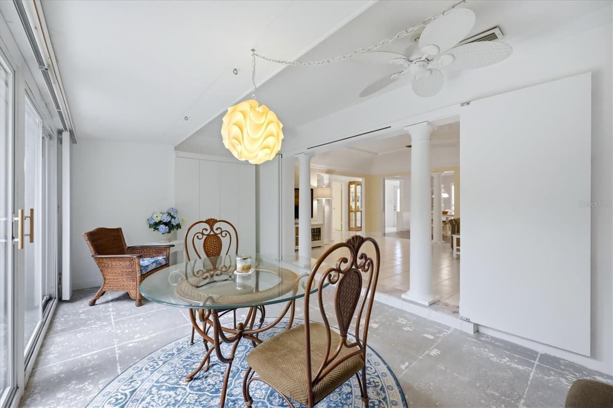 8 BERMUDA CIRCLE — photo 16 of 65