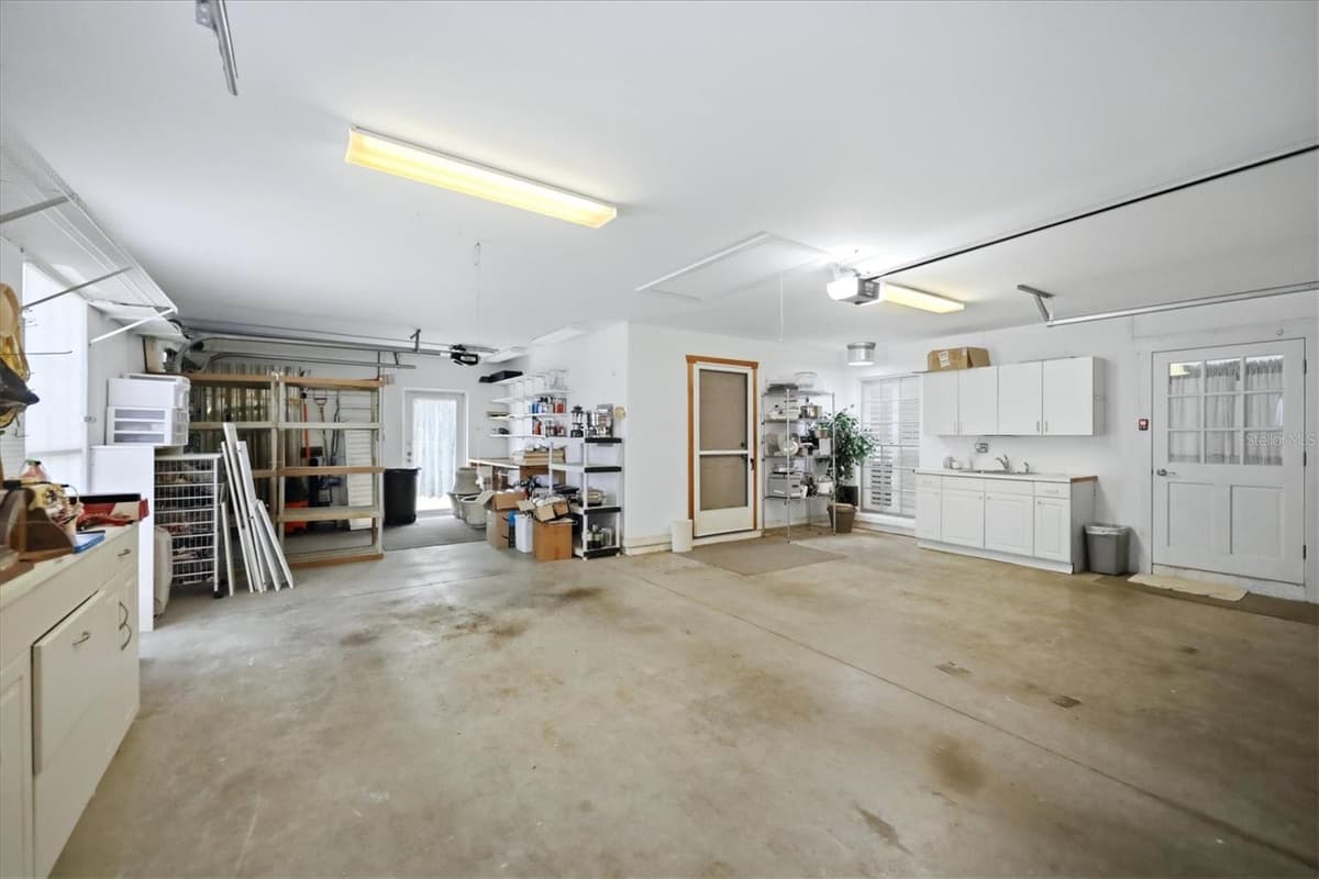 8 BERMUDA CIRCLE — photo 27 of 65