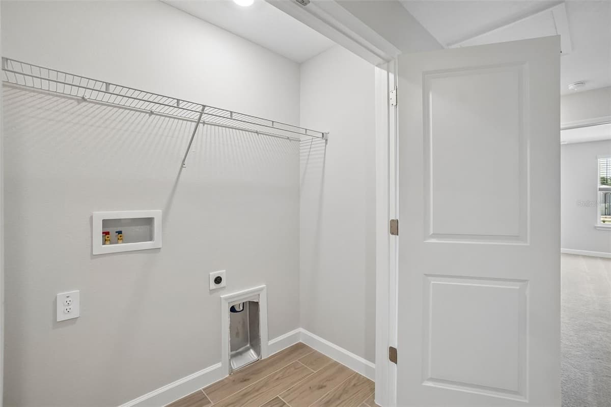 7328 DEER VALLEY CIRCLE — photo 18 of 28